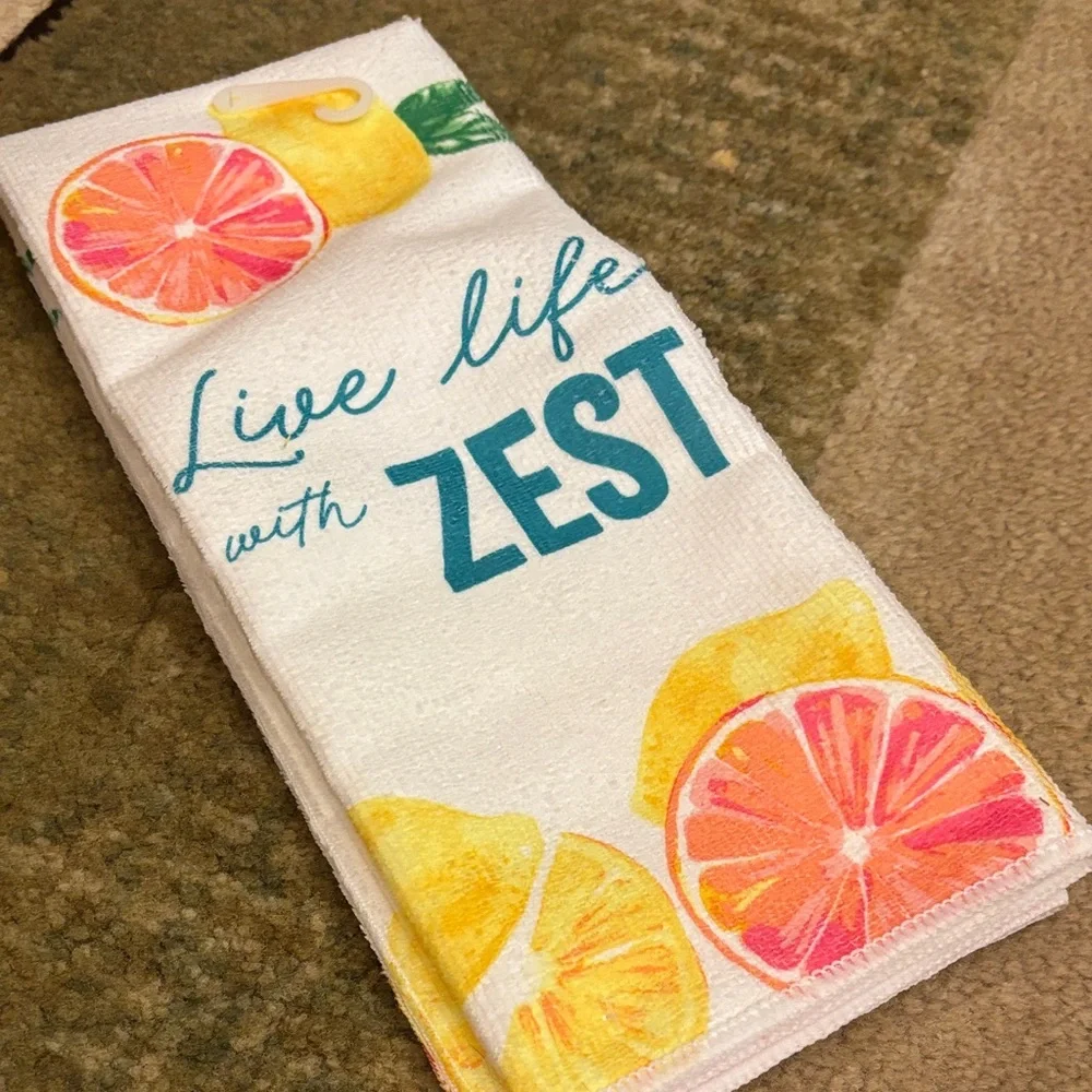 NWT Shell Tip Toothpicks in Shell & Citrus Towel